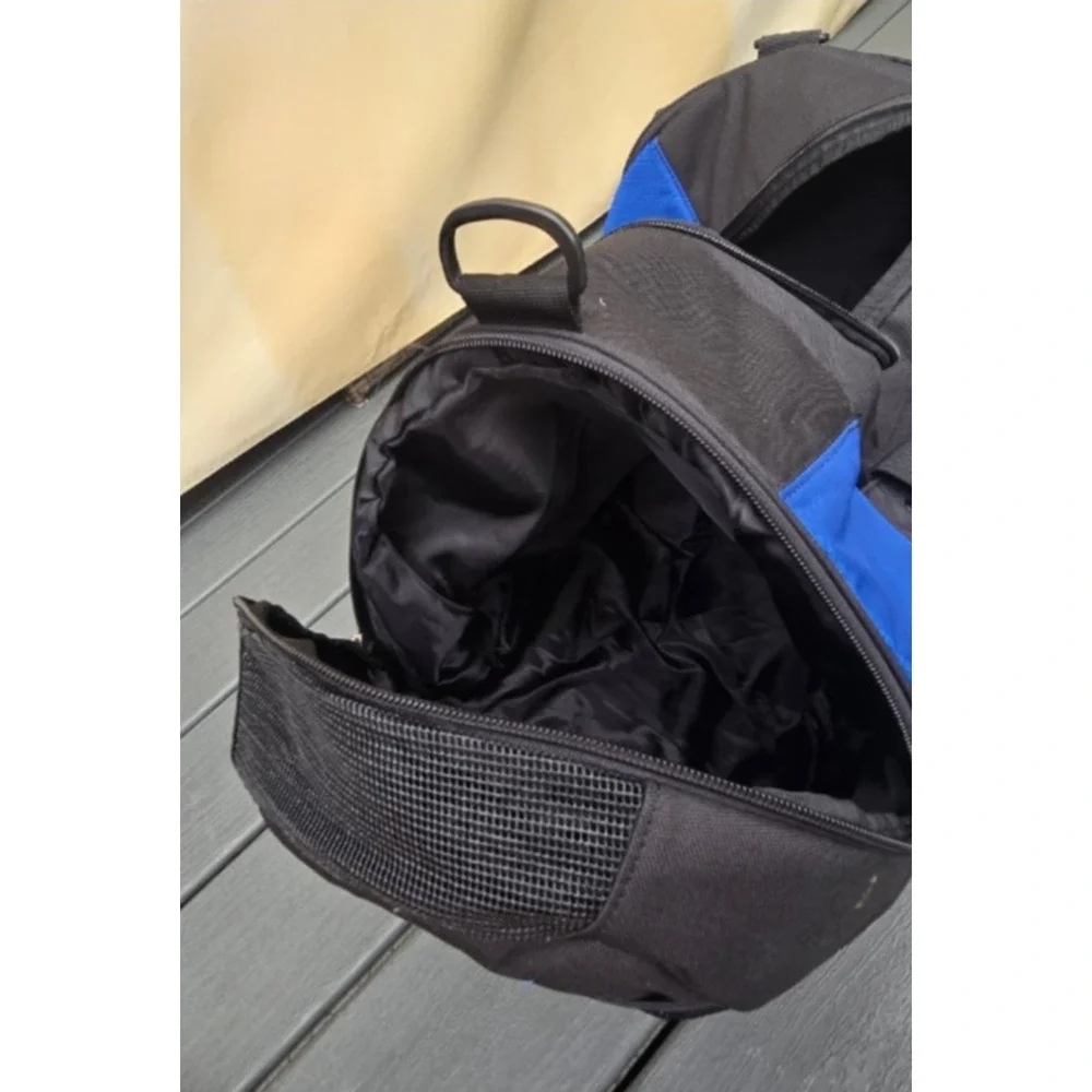 NEW Y2K Vintage Original Y2K Oakley Large Duffel Bag Tactical Gym Travel Tech